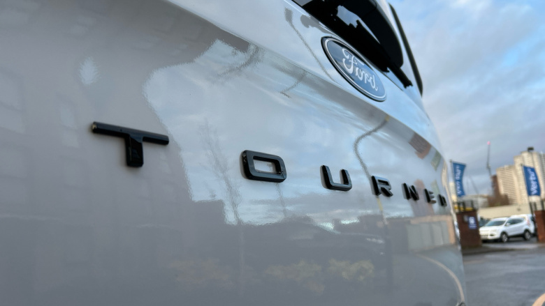 Ford Tourneo Custom 320 L1 Diesel Fwd 2.0 EcoBlue 136ps H1 Titanium 8 seater Auto